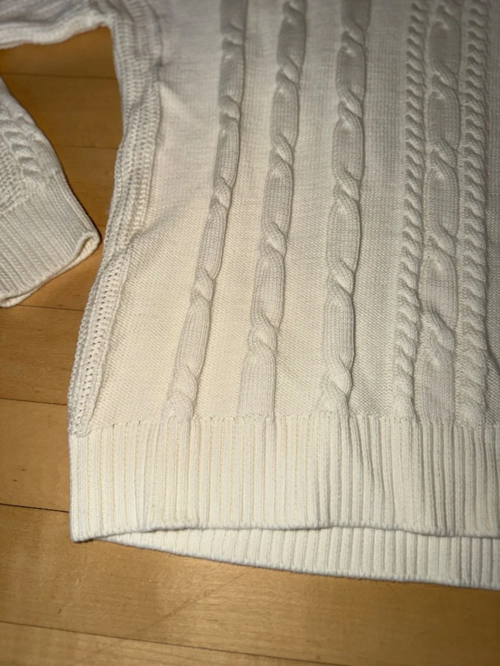 KOKUN ecru cable knit hoodie sweater, M, CB2643 - Picture 4 of 5